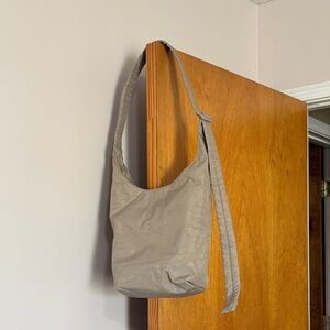 BAGGU Elegant Tan Shoulder Bag